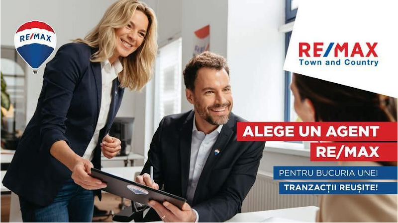 RE/MAX Town and Country