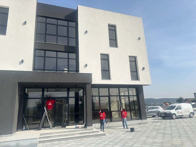 2 Clean Professional - Servicii curatenie Bacau