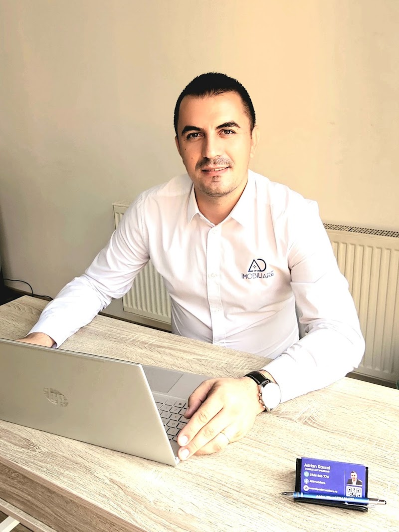 Adrian Rascol - Agent imobiliar