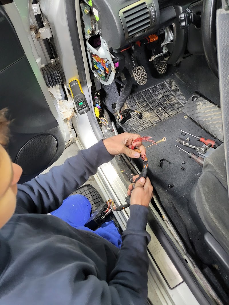 Coman Daniel Electrician Auto