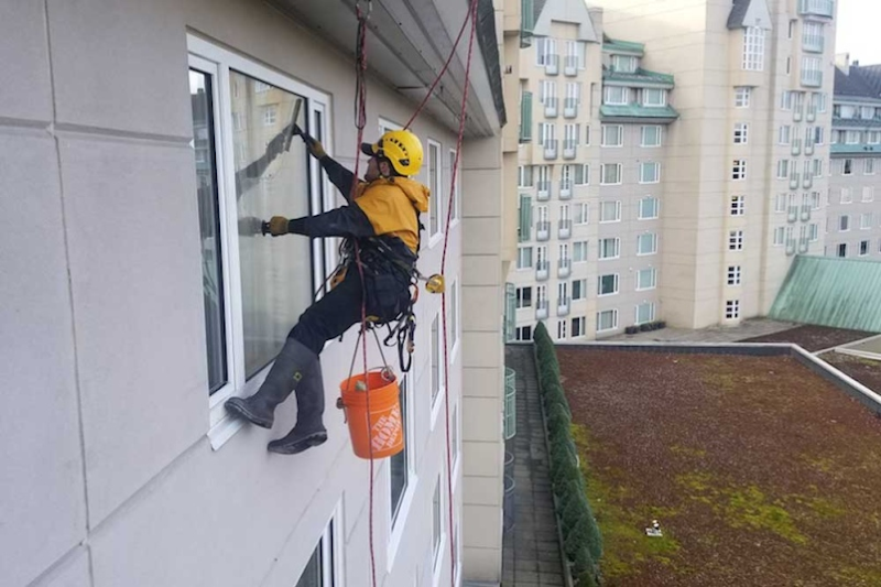 FIRMA DE ALPINISM UTILITAR CLUJ