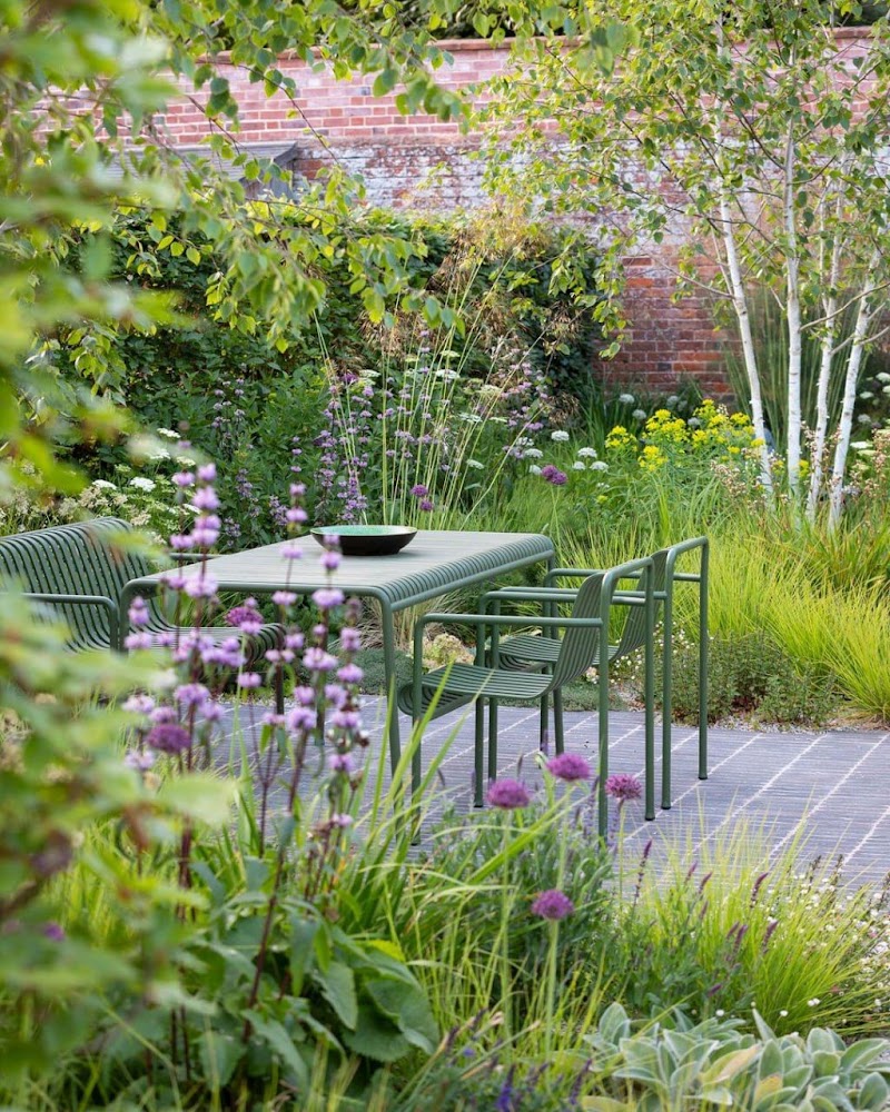 Garden Whisper - Peisagistica gradini