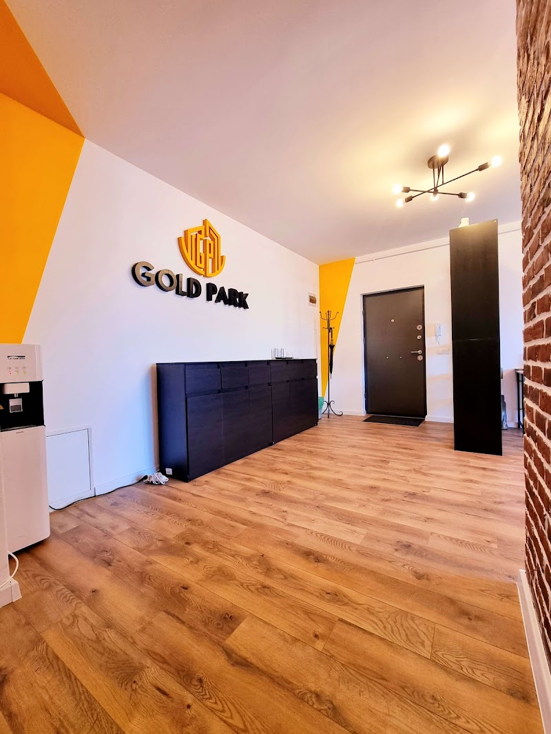 GOLD PARK / Commercial Real Estate