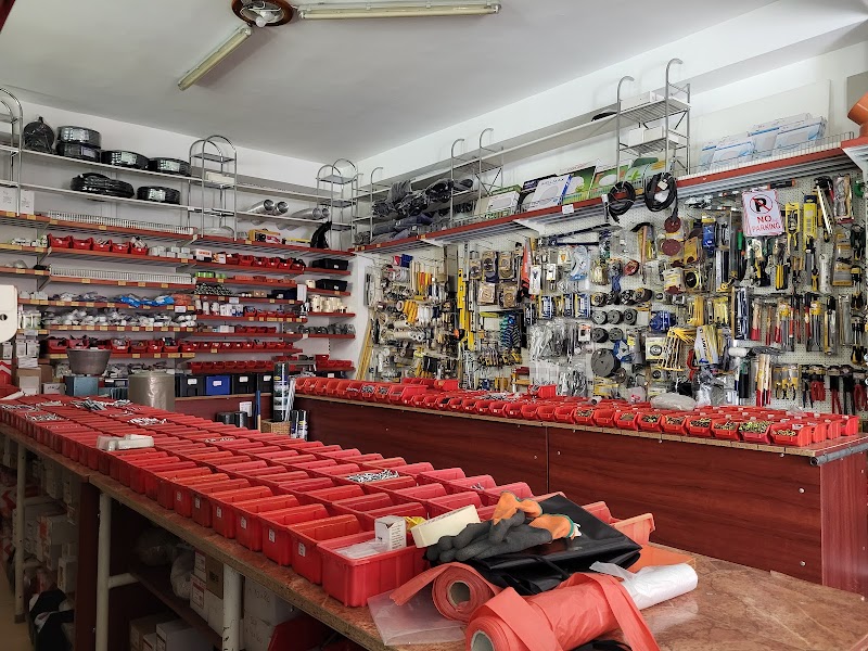 MATERIALE DE CONSTRUCTII