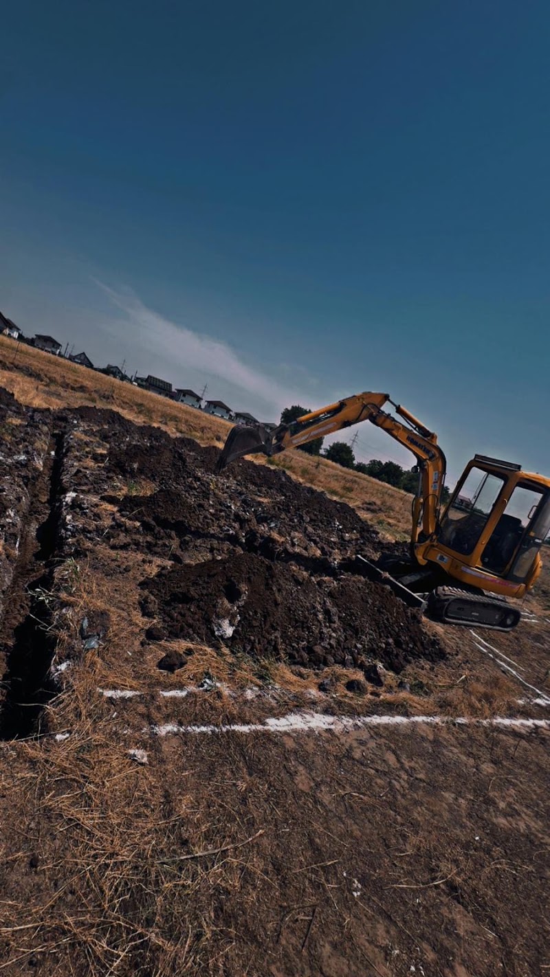 Închiriere Miniexcavator - București și împrejurimi